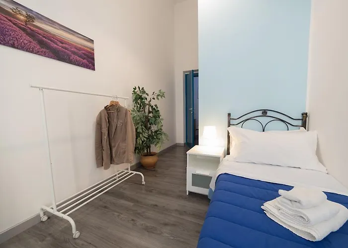 Tra L\'Etna E Il Mare B&B